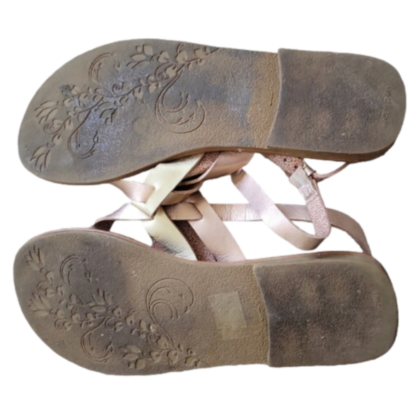 Rose gold sandals - Picture 2 of 2
